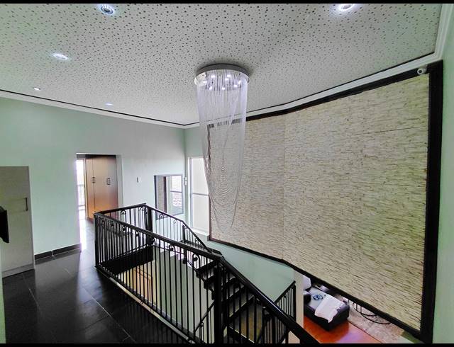 7 BEDROOM HOUSE FOR SALE IN STERPARK
